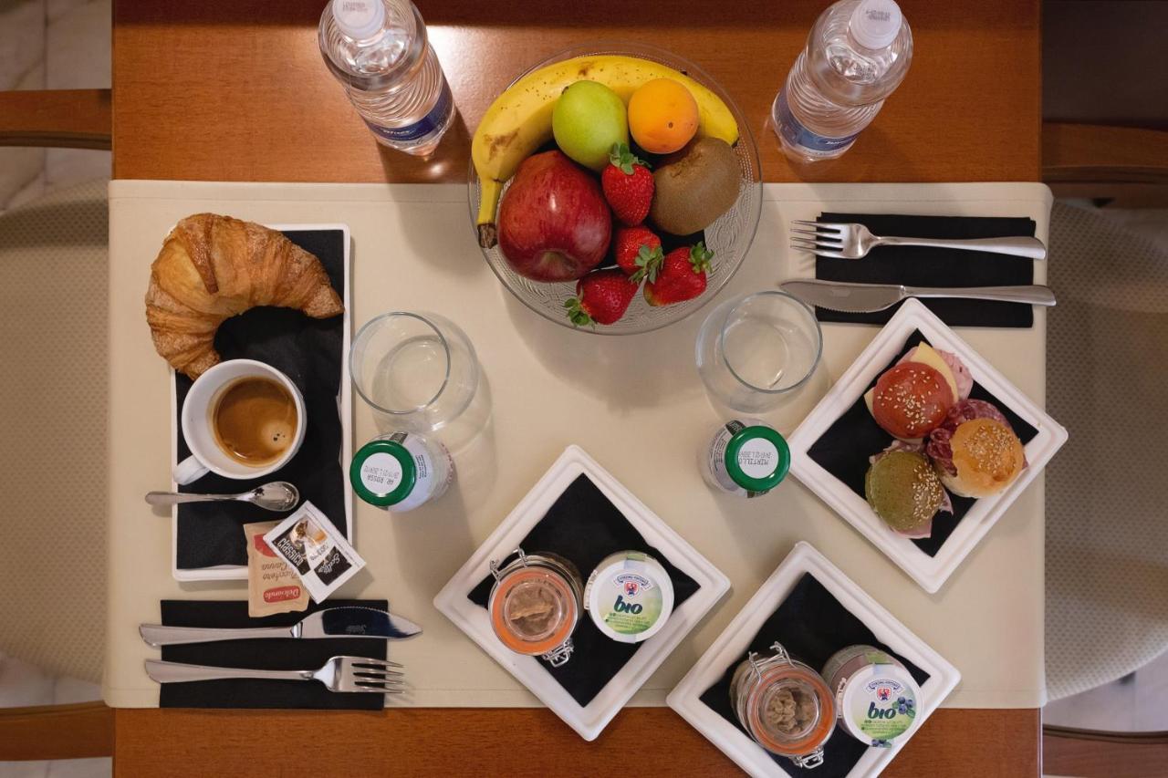 Hotel Posta เชชินา ภายนอก รูปภาพ