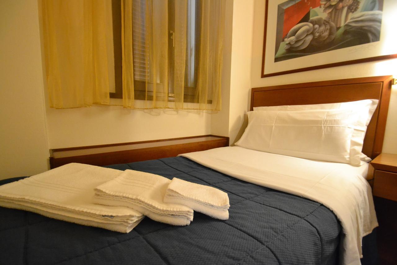 Hotel Posta เชชินา ภายนอก รูปภาพ
