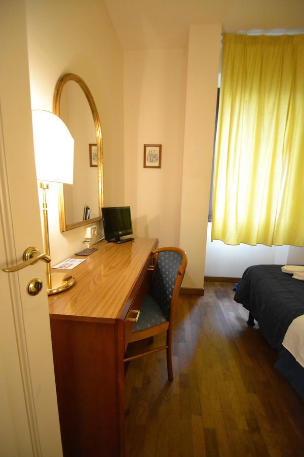Hotel Posta เชชินา ภายนอก รูปภาพ