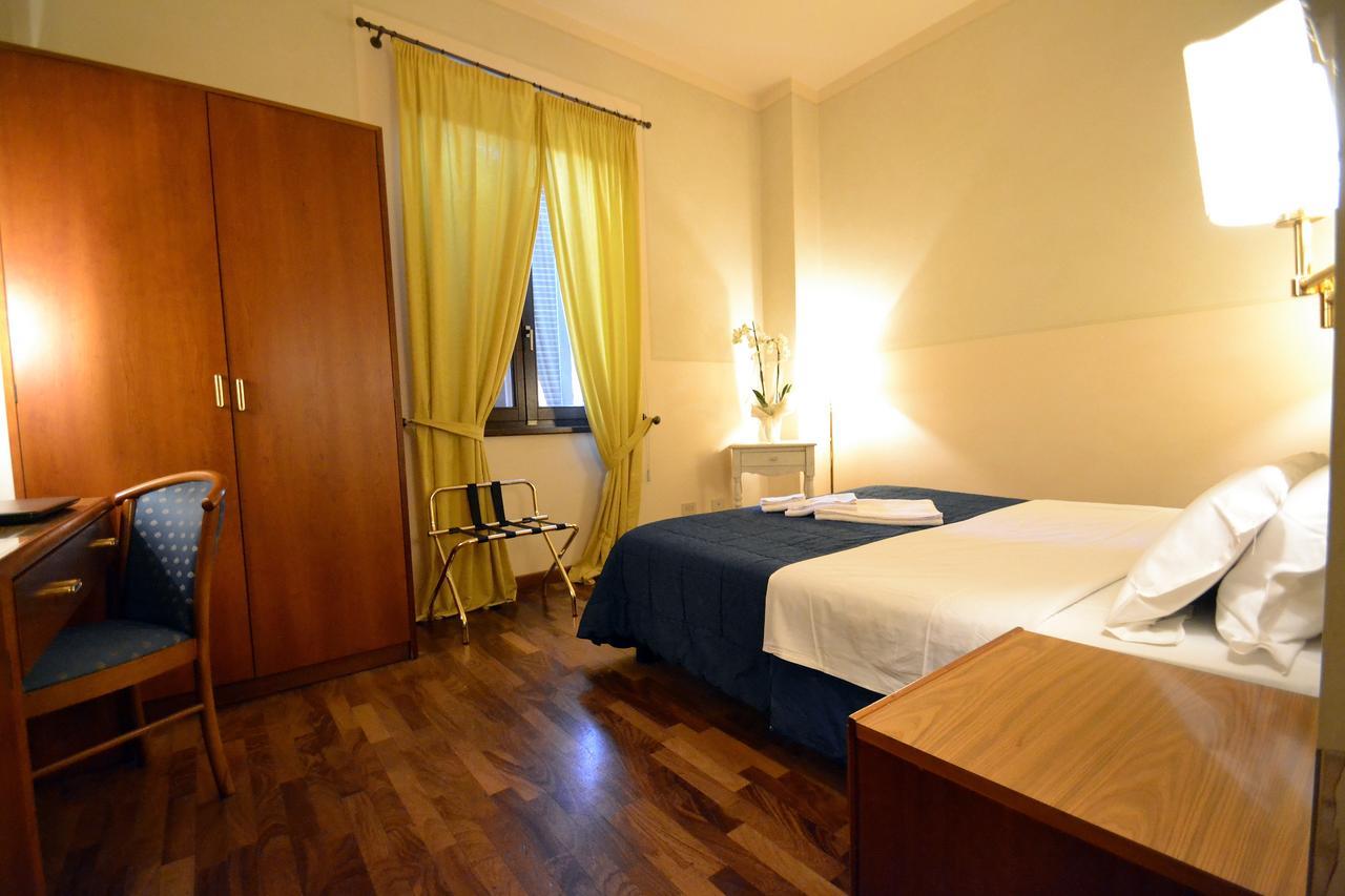 Hotel Posta เชชินา ภายนอก รูปภาพ